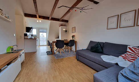 Sehr gepflegte, moderne 3-Zimmer-Dachgeschosswohnung mit offenem Giebel in Mannheim-Neckarau