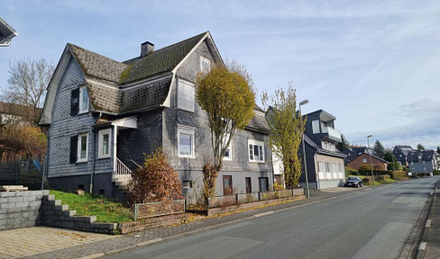 Duplex house, multi-generational house, live and work under one roof.
