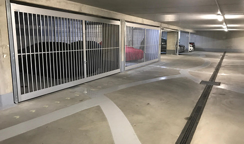 Absperrbare Garagenbox mit Stromanschluss