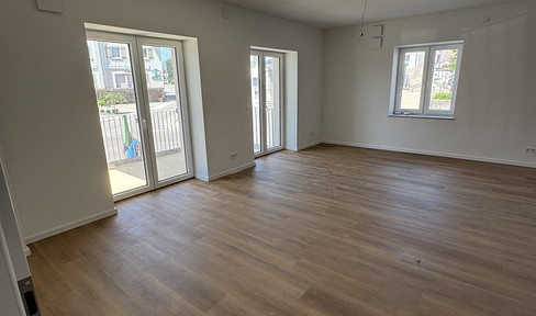 Brand new, completely renovated apartment for the first time occupancy, 113m2, 3.5 rooms, with a large balcony.
