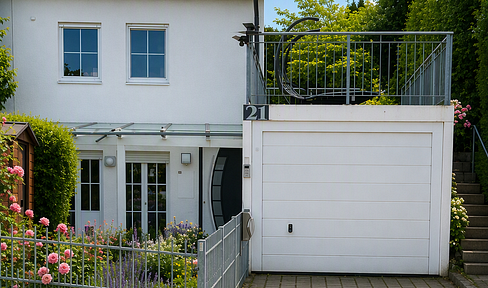 Weitblick über Landshut, drei sonnige Terrassen, private Sauna und sofortiger Einzug