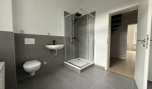 *NEW* – Newly renovated 2-room maisonette apartment for rent, in a prime location.