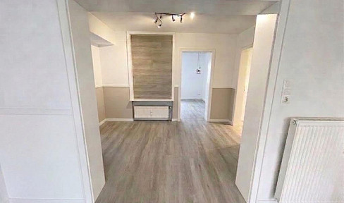 First occupancy after renovation: 170 m² house-within-a-house with a private garden and a large, luxurious wellness bathroom.