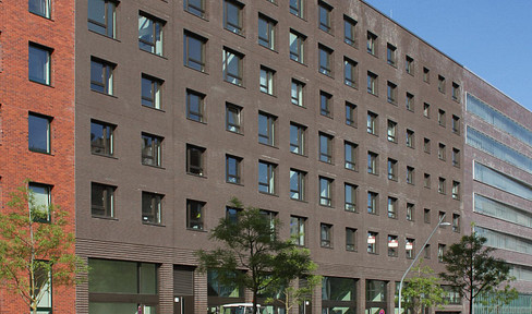 Commission-free! Loft-style 3-room apartment with a guest apartment.