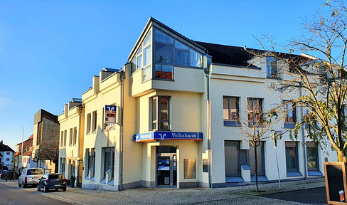 Representative office/practice space in a central location in Baltmannsweiler-Hohengehren.