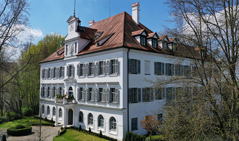 Exclusive 5-room maisonette apartment.