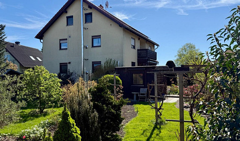 Solid house, suitable for 1-3 families, with a lovely garden, located in Ullersdorf, near Dresden.