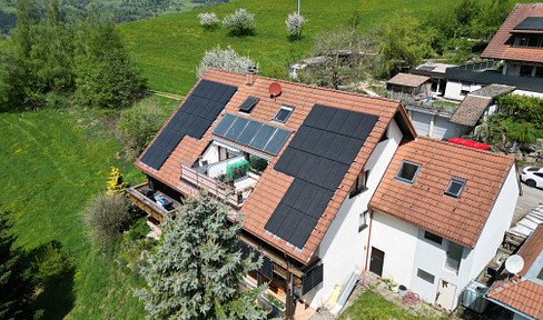 Beautiful 3.5-room apartment, ideal for nature lovers, located in Zell-Riedichen, including a share in a photovoltaic system.