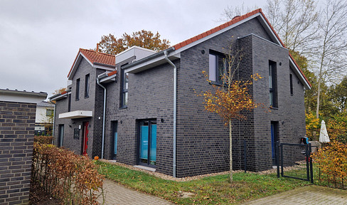 3-room apartment on the top floor of an energy-efficient building.