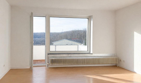 Rented 3-room apartment with balcony – 6.7% return on investment.