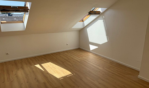 3-room apartment - First occupancy after renovation – Quiet living, close to Frankfurt.