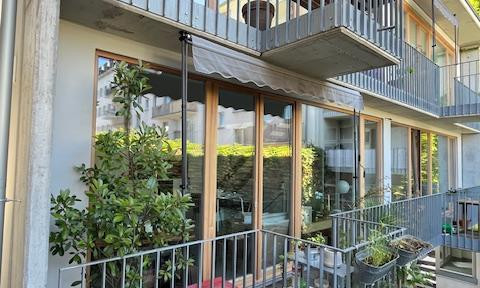 Townhouse with a loft-like feel! Stylish 3-room apartment in a prime location near the Main River.
