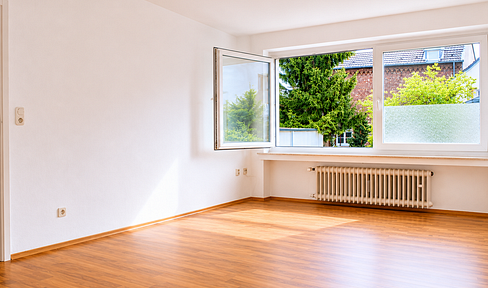 Apartment with exclusive views of the Rhine in Cologne.