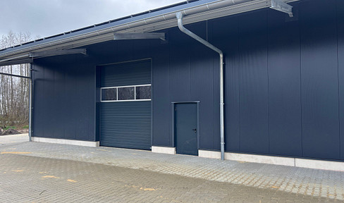 Warehouse and industrial hall with 400 square meters, located near the A31 highway, in Lohne - Wietmarschen.