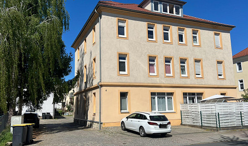Spacious 4-room apartment with a large terrace and two bathrooms.