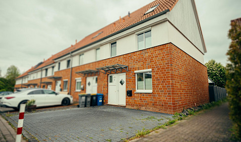 Provisionsfrei Saniertes Reihenendhaus mit Traumküche in ruhiger Lage – Elliehausen