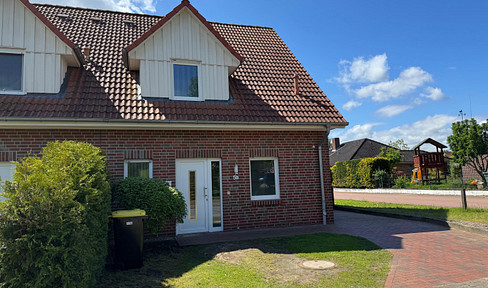 For sale by owner: Semi-detached house with a south-west facing aspect.