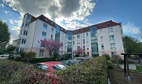 3 Zi. DG-Whg. mit Balkon, Lift, EBK,TG-Stellplatz in DD-Blasewitz