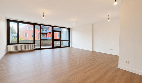 NEU RENOVIERT: Auf zwei Etagen Terrassen-Wohnung in Villenviertel Regensburg
