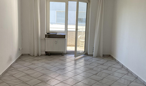 2-room apartment, suitable for shared living, near the city center.