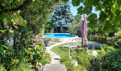 Traumhaus mit Pool & Sauna – Ihr Familienidyll in Stuttgart-Steinhaldenfeld