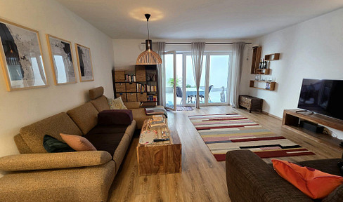 Stylish city apartment: Brand-new 2.5-room apartment with a large inner courtyard, located in the heart of Abensberg.