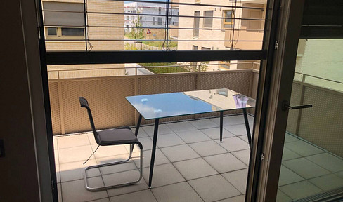 Furnished 2-room apartment with balcony and fitted kitchen, located near Daimler.