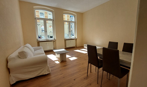 Bright, fully furnished 2-room apartment in the popular Plauen-West district.