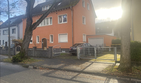 GEPFLEGTES MEHRFAMILIENHAUS | 5 WOHNEINHEITEN | VOLL VERMIETET | BONN-BAD GODESBERG | PROVISIONSFREI