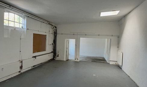 Flexible Gewerbefläche mit Werkstattcharakter, Büro & Doppelgarage