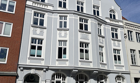 Arbeiten über den Dächern von Lübeck