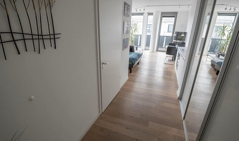 Schöne helle 1-Zimmer-Wohnung am St.-Pauls-Platz (Küche & Balkon)