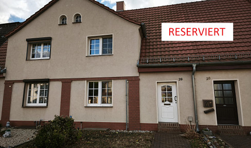 Reserved: Attractive terraced house in the historic Zschornewitz factory settlement, requiring completion.