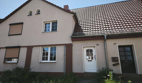 Schönes Reihenhaus in historischer Werkssiedlung Zschornewitz mit Fertigstellungsbedarf