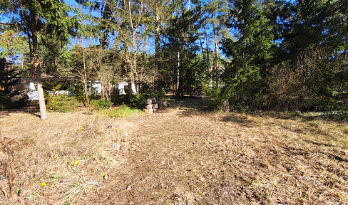 Your secluded retreat in nature – an idyllic building plot in Töpchin, free from developers and real estate agents.