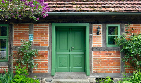 21 hectares of paradise – well-defined areas featuring houses, outbuildings, cultivated land, meadows, forests, and water.
