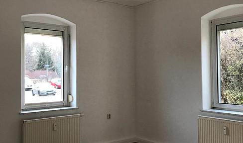 Helle 2 Zimmer Wohnung 2. OG Cossebaude