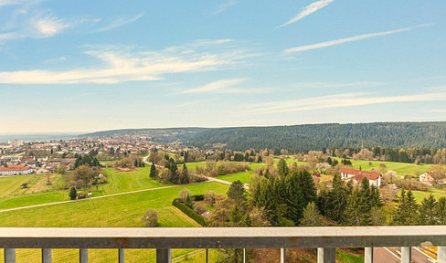 Move in immediately or rent it out, both with breathtaking panoramic views.