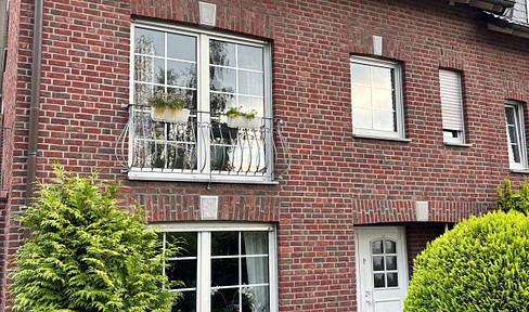 Beautiful terraced house with a basement in Aachen-Haaren.