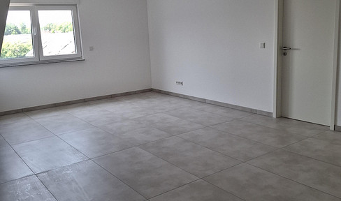 3-Zimmer Dachgeschoss Wohnung mit großer Terrasse, Neubau-Erstbezug