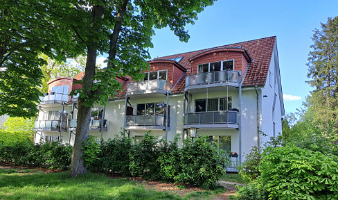 Charmante 3-Zimmer-Maisonettewohnung, TG-Stellplatz & Balkon in grüner Lage von Hamburg Meiendorf