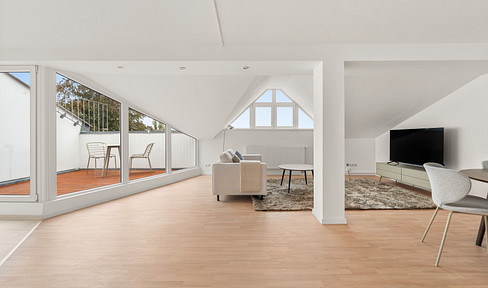Beautiful, fully furnished 2-room apartment with a balcony in Berlin-Neukölln.