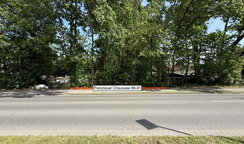 Building plot located on Prenzlauer Chaussee, suitable for residential, commercial, and office use, with full infrastructure connections.