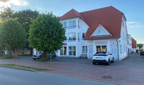 Apartment: 88m² (various uses), 52m² on the ground floor + 36m² in the basement. Asking price: VHB (negotiable).