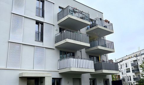 AFFORDABLE APARTMENT - VIEWING: Tuesday, September 23rd at 7:00 PM - 3 rooms - 74m² - Balcony.