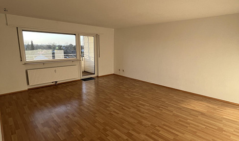 3-room apartment with balcony, elevator, and underground parking space for rent in Schwetzingen.