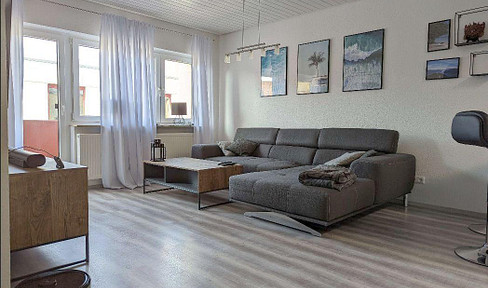 Beautiful, modern 2-room apartment with fitted kitchen (including dishwasher), balcony, and central heating in Frankfurt am Main.