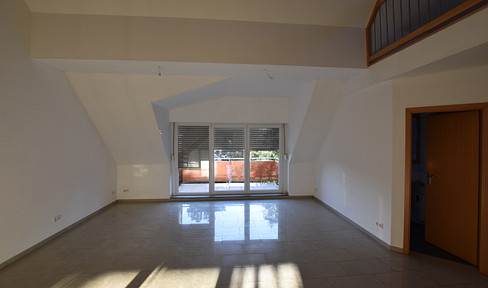 Bright and modern: 4-room maisonette apartment.