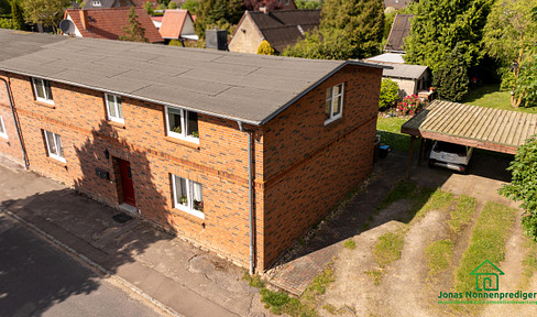 Two-family house as an investment property with a barn – for the buyer, commission-free.