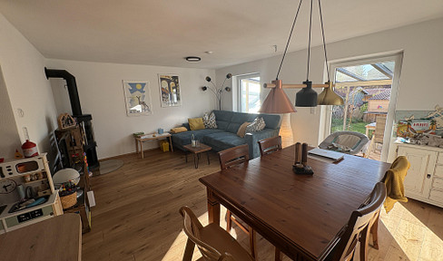 Stilvolles Reihenmittelhaus auf neuestem Stand – energieeffizient & familienfreundlich